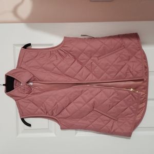 Mauve vest